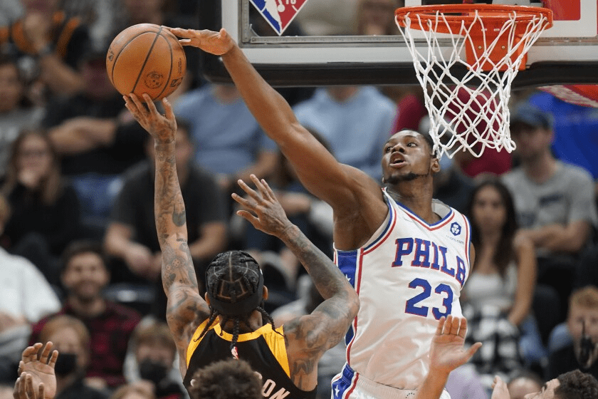 k1体育登录入口官网网址-埃因霍温发布备战花絮，赛后回应争议，国王杯任务艰巨，球探报告显示潜力