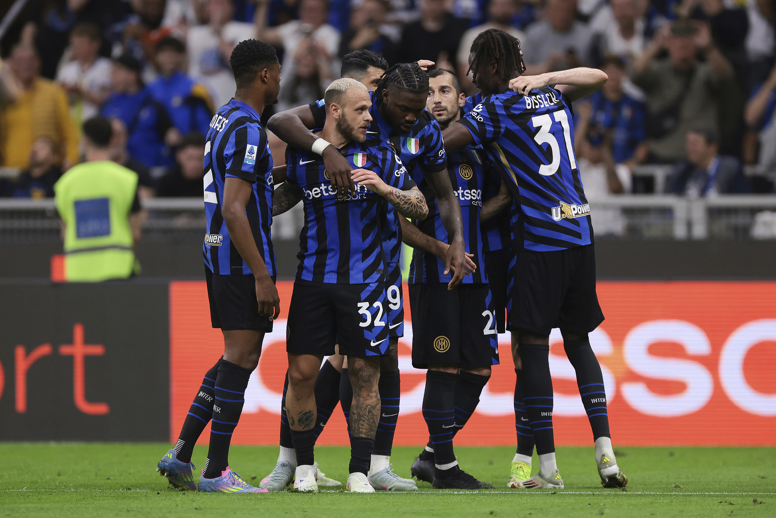 k1体育官网入口-清晨国际米兰备战NBA季后赛，回应争议细节曝光，球迷炸锅，球队文化再被提及